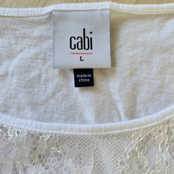 Cabi Flirt Tee With Lace Shoulders Size Large - Picture 7 of 8